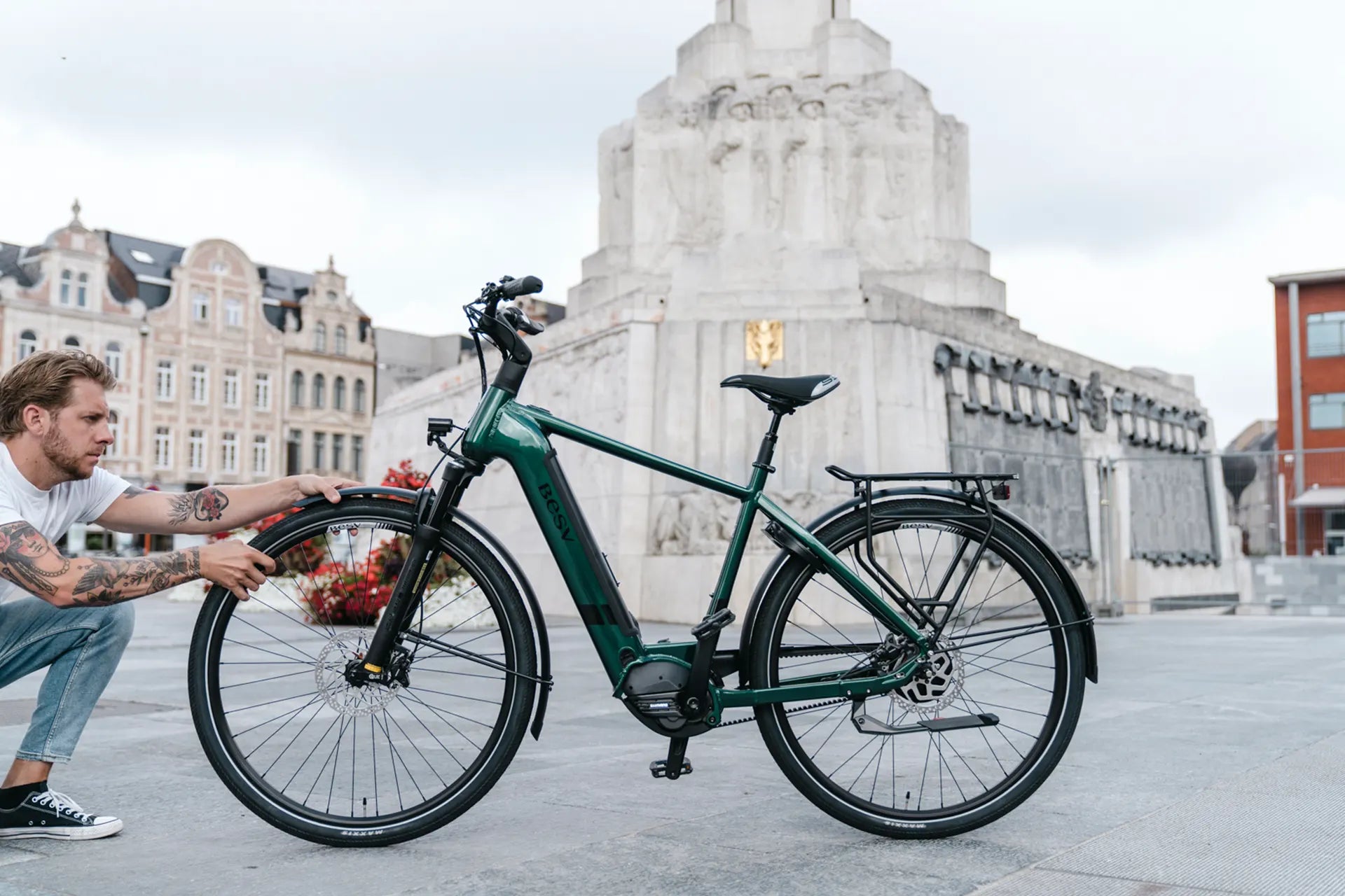 Raleigh Motus Hub Gear Electric Bike