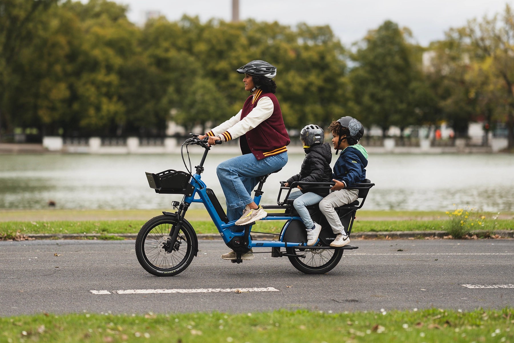 Velo de Ville Loady Cargo Electric Bike