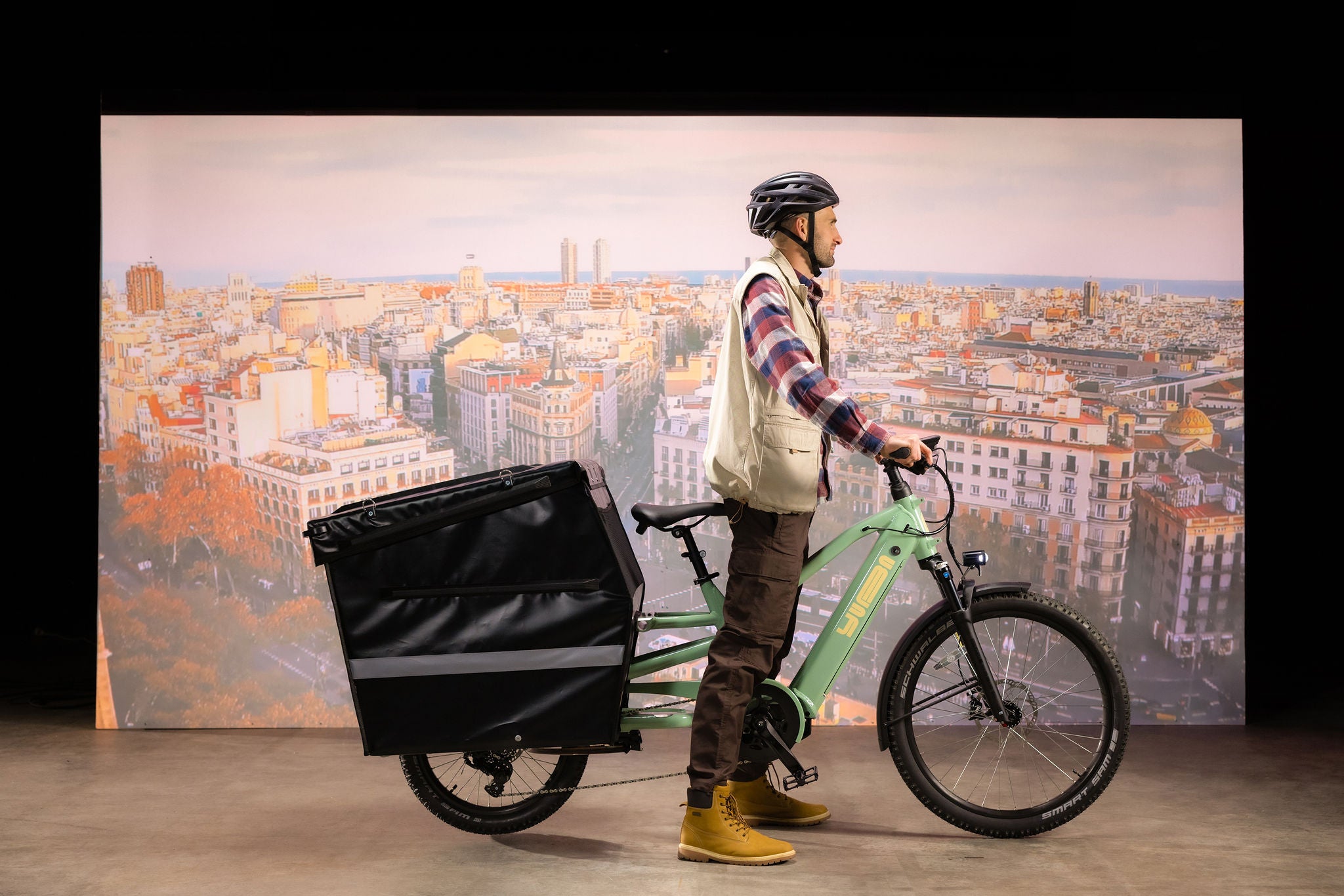Yuba Spicy Curry V4 Electric Cargo Bike